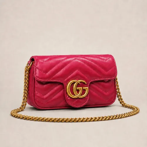 Linda bolsa marmont mini, super nova, tem os acessórios e certificado.