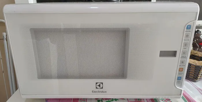 Microondas Eletrolux 31 litros