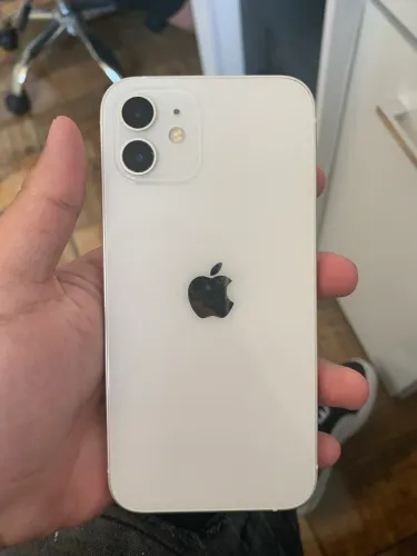 Vendo iPhone 12 Branco 128gb ( Retirada de peças )