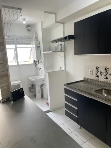 Apartamento semi mobiliado . - Planalto