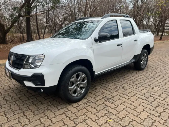 Renault Duster Oroch Intense 1.6 Flex 16V Mec. 2025