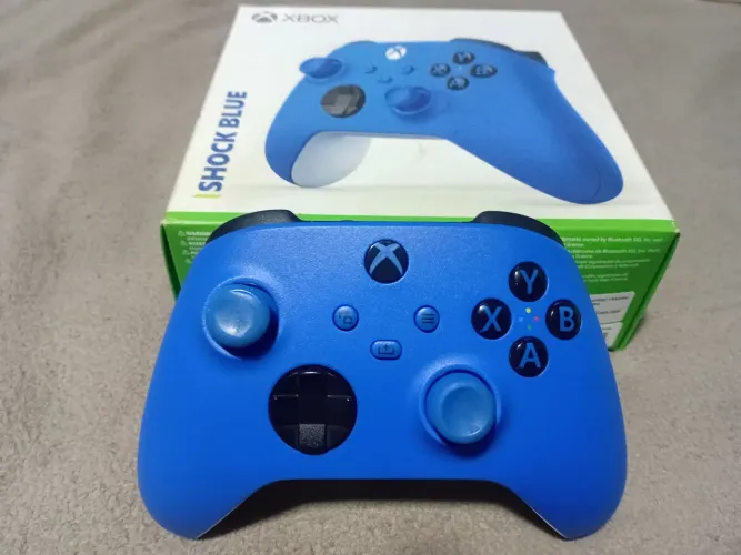 Controle de Xbox Series X/S Shock Blue