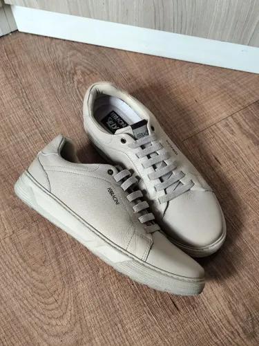 Tênis Ferracini original em couro, cor off-white