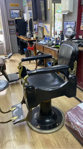Cadeira de barbeiro rara