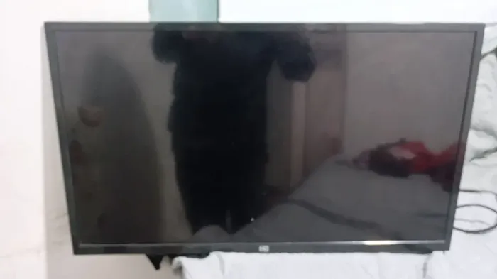 TV HQ 32 com defeito