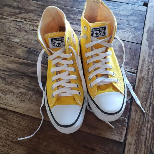 All star amarelo 35, calça 36