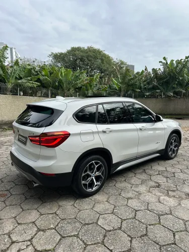 BMW X1 Sdrive 20I X-line 2.0 TB Active Flex 2018