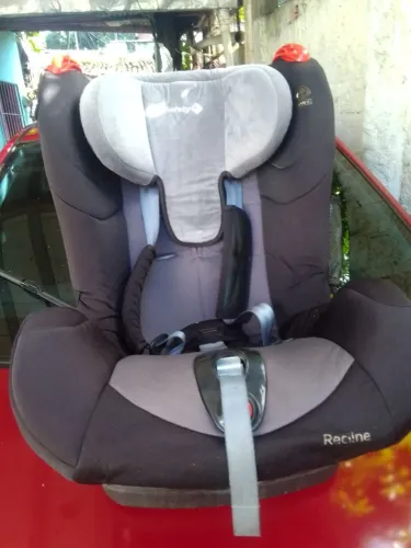 Caderinha de automóveis infantil