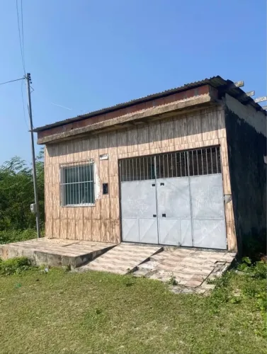 VENDE-SE CASA NO TIJUQUINHA
