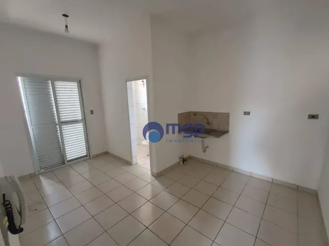 Kitnet com 1 dormitório para alugar, 28 m² por R$ 982,71/mês - Vila Guilherme - São Paulo/