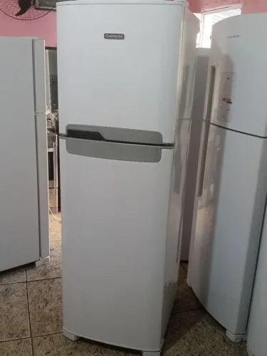 Refrigerador duplex frost free semi-nova sem nenhuma rasura sem nenhum arranhão