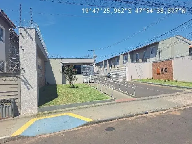 Condição facilitada Apartamento no Conjunto Chica Ferreira, Uberaba - MG, Apto 201, 2 qua