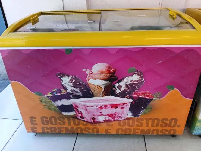 Vendo ou troco por geladeira expositora