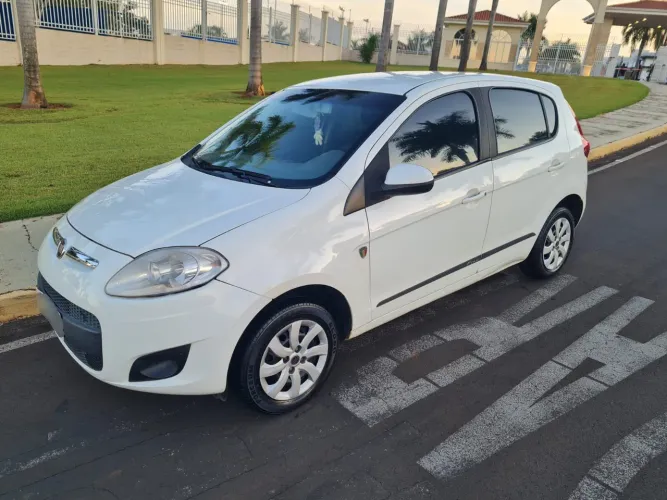 Fiat Palio Attractive 1.0 EVO Fire Flex 8V 5P 2015