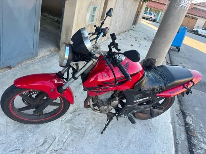 Moto pra venda.