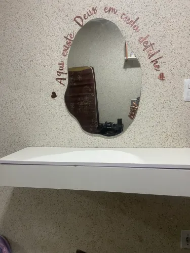 Vendo penteadeira e vendo espelho
