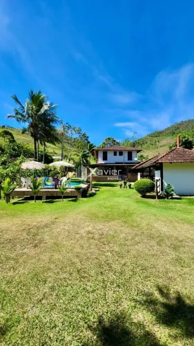 Chácara com 2.894 m² e 7 suítes à venda em São Roque de Maravilha, Alfredo Chaves/ES - Por