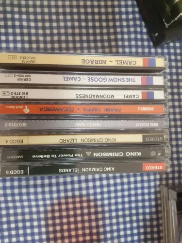 Coleção 8 CDs Camel, King Crinson...