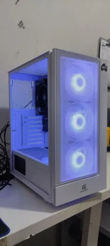 PC Gamer i3-10100F + GTX 1650 4GB + 16GB RAM