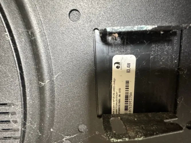 Vende-se tv com defeito 