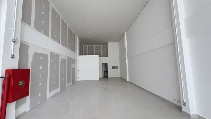 Sala Comercial 113,36 m² com Banheiro Centro