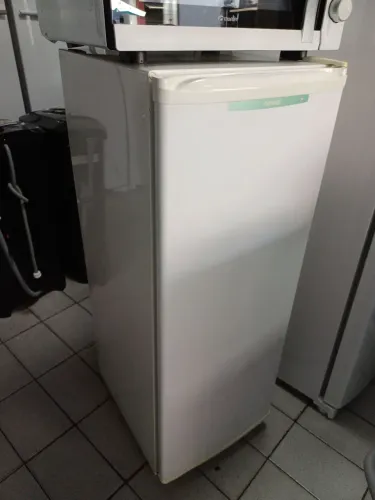 Freezer Consul Slim 
