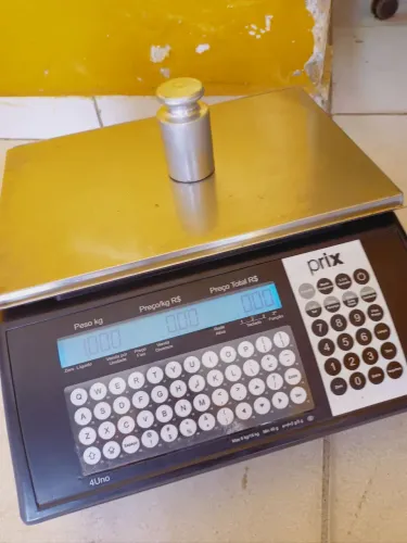 Balança teledo mode prix-4 uno15 kilos pouquíssimo uso.