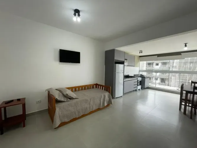 Apartamento tipo Studio na Praia das Toninhas | Varanda gourmet | Piscina - Ubatuba - SP