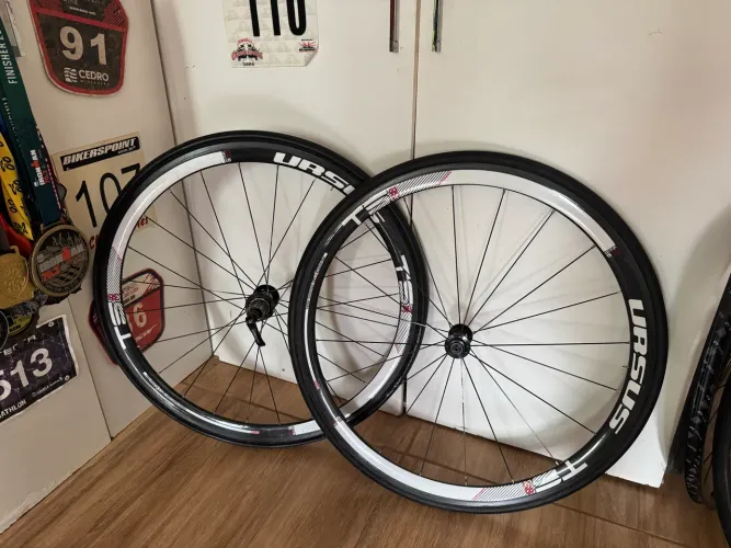 Rodas bike road Ursus 700cc