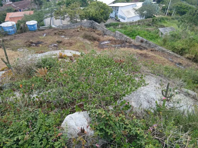 Terreno em Serra Negra. Bezerros -PE R$ 370.000.00 próximo a Vila.