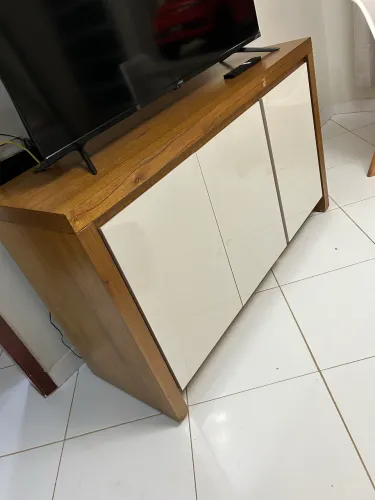Buffet 3 portas e 3 gavetas
