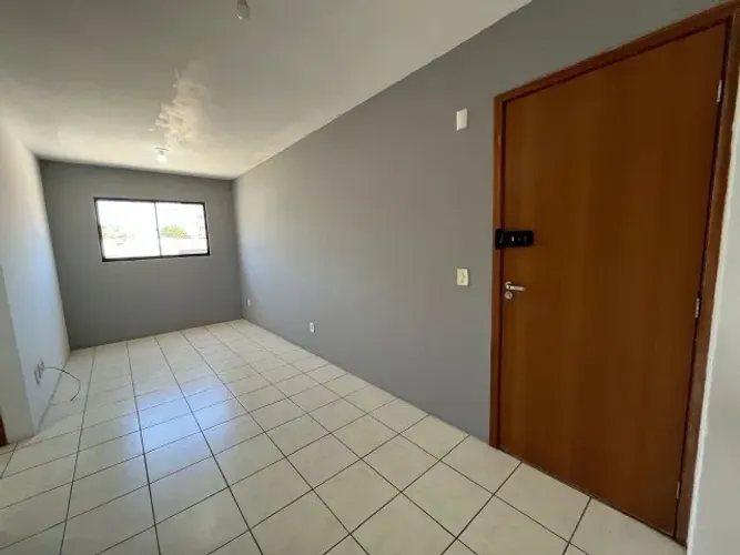 Apartamento 2x4 para alugar no bairro do Poço