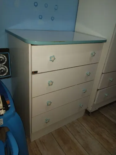 Vendo cômoda infantil