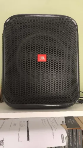 JBL Party Encore com microfone karaoke