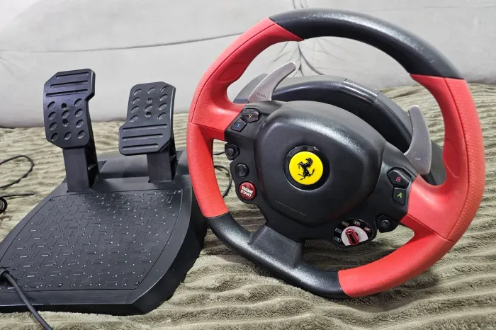 Volante Thrustmaster Ferrari 458 Spider (Xbox)