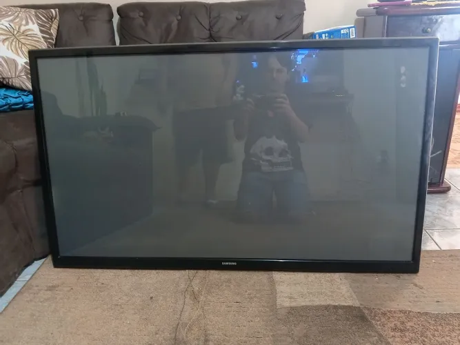 TV Sansung 51 Polegadas com Controle + Adptador Pra Parede