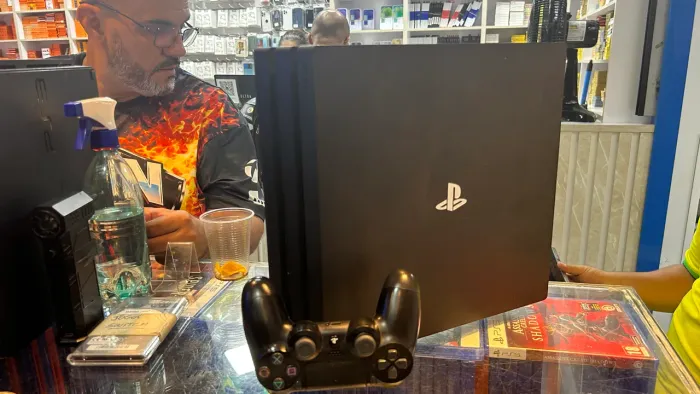 Ps4 Pro PlayStation 4 Pro 1Tb Loja Física Garantia Parcelo Troco 1 Controle