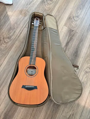 Violão Taylor Baby BT2