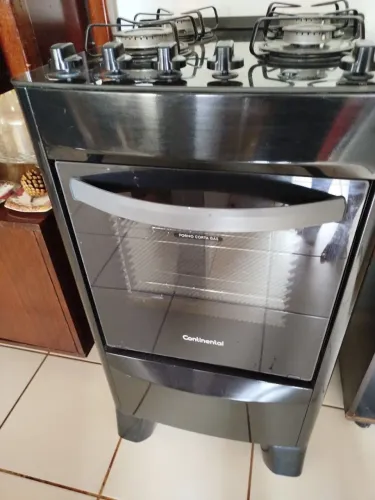 Vendo fogão Continental de 4 bocas