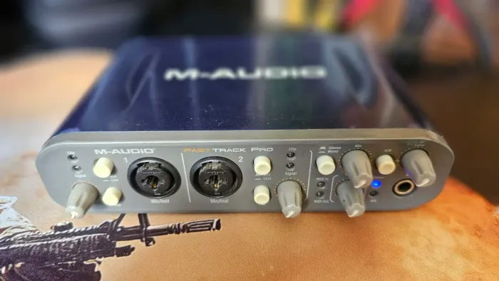 P/ Ir Logo Interface M-Audio Fast Track