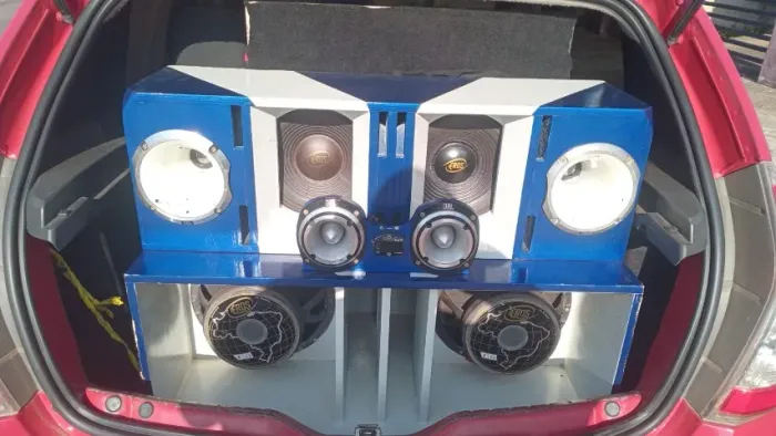 Som automotivo