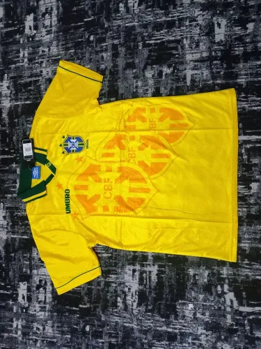 Camisa retrô do Brasil 
