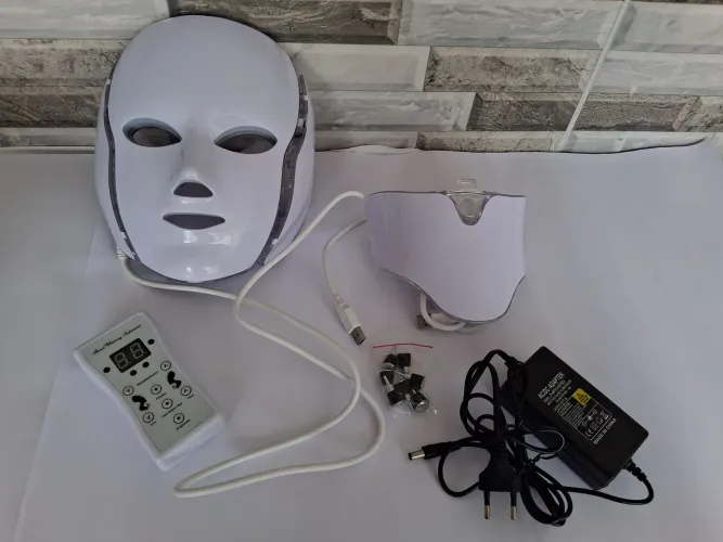 Máscara de Led 7 cores bivolt