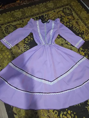 Vestido de prenda tam 10 lavanda lindo 