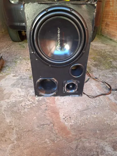 Vendo caixa trio 