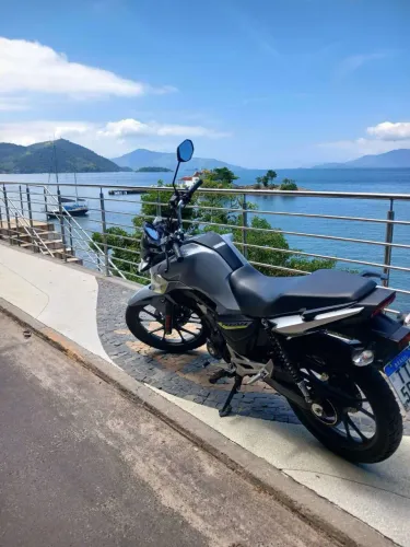 Titan 160