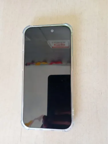 Celular iPhone 14 Pro dourado 