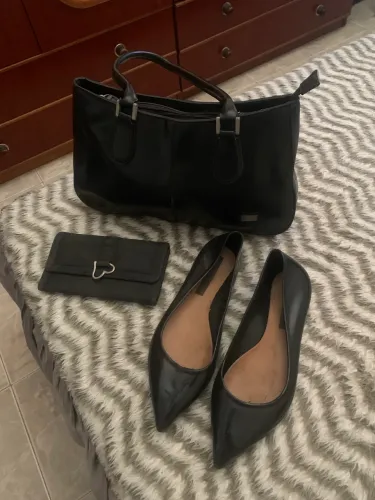 Bolsa + carteira + sapatilha número 36 preta