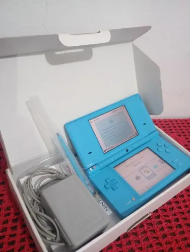 Nintendo DSi Azul Blue Completo na Caixa Original + Carregador