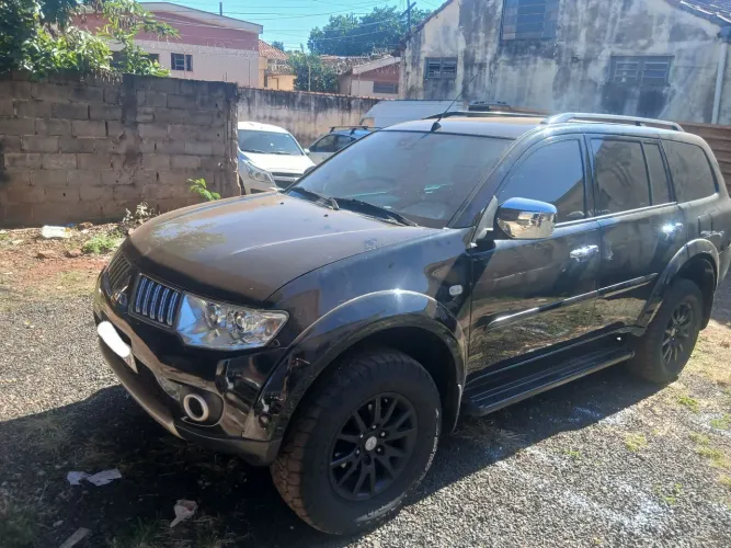 Mitsubishi Pajero Dakar 3.2 4X4 T.i. Dies. 5P Aut. 2011